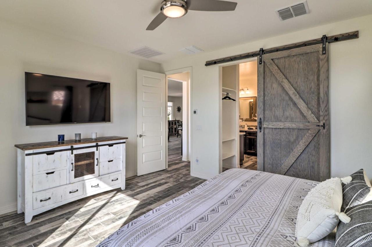 Stunning Goodyear Vacation Rental With Private Pool! Exterior photo
